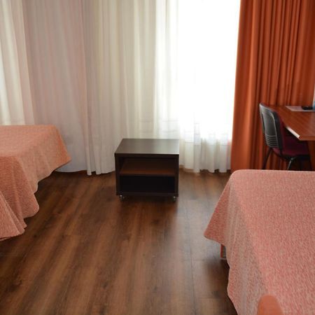 Loop Inn Hotel سانتياغو دي كومبوستيلا المظهر الخارجي الصورة