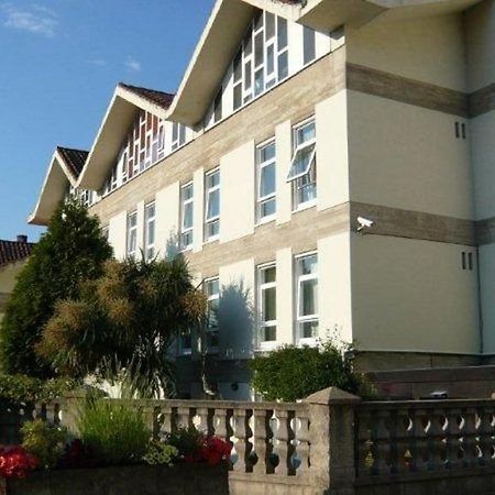 Loop Inn Hotel سانتياغو دي كومبوستيلا المظهر الخارجي الصورة