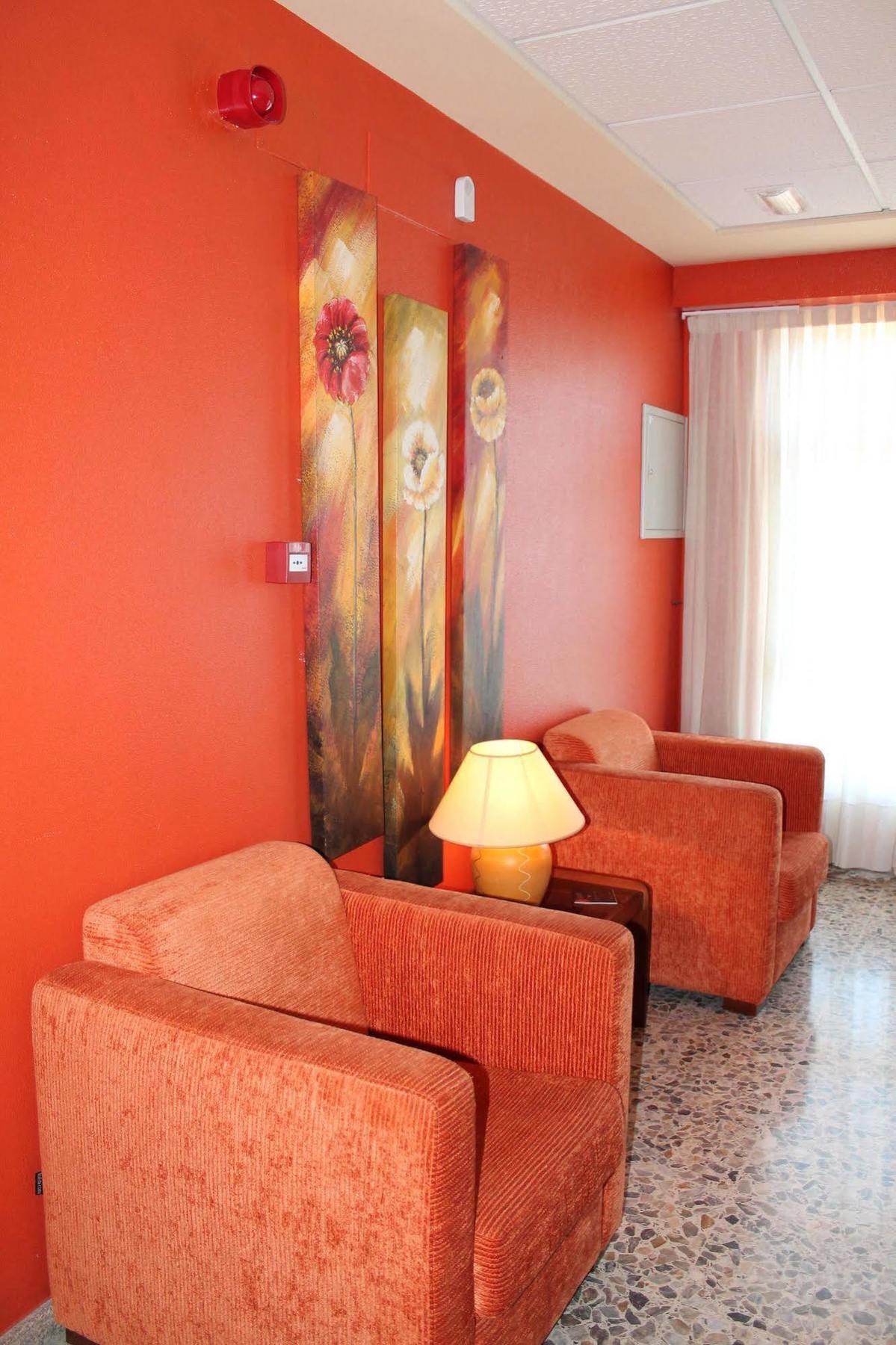 Loop Inn Hotel سانتياغو دي كومبوستيلا المظهر الخارجي الصورة